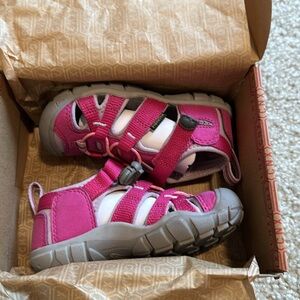 Keen Seacamp II CNX very berry/dawn pink size 8 (original box)